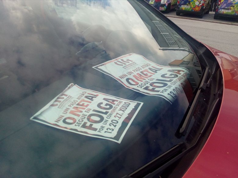 17-07-20 FolgaMetalPiquetesCorunha02.jpg